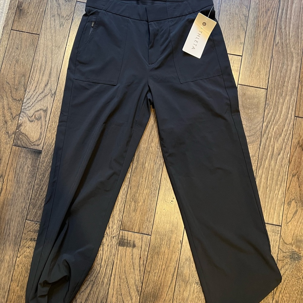 Athleta Black Tribeca Utility Crop NWT